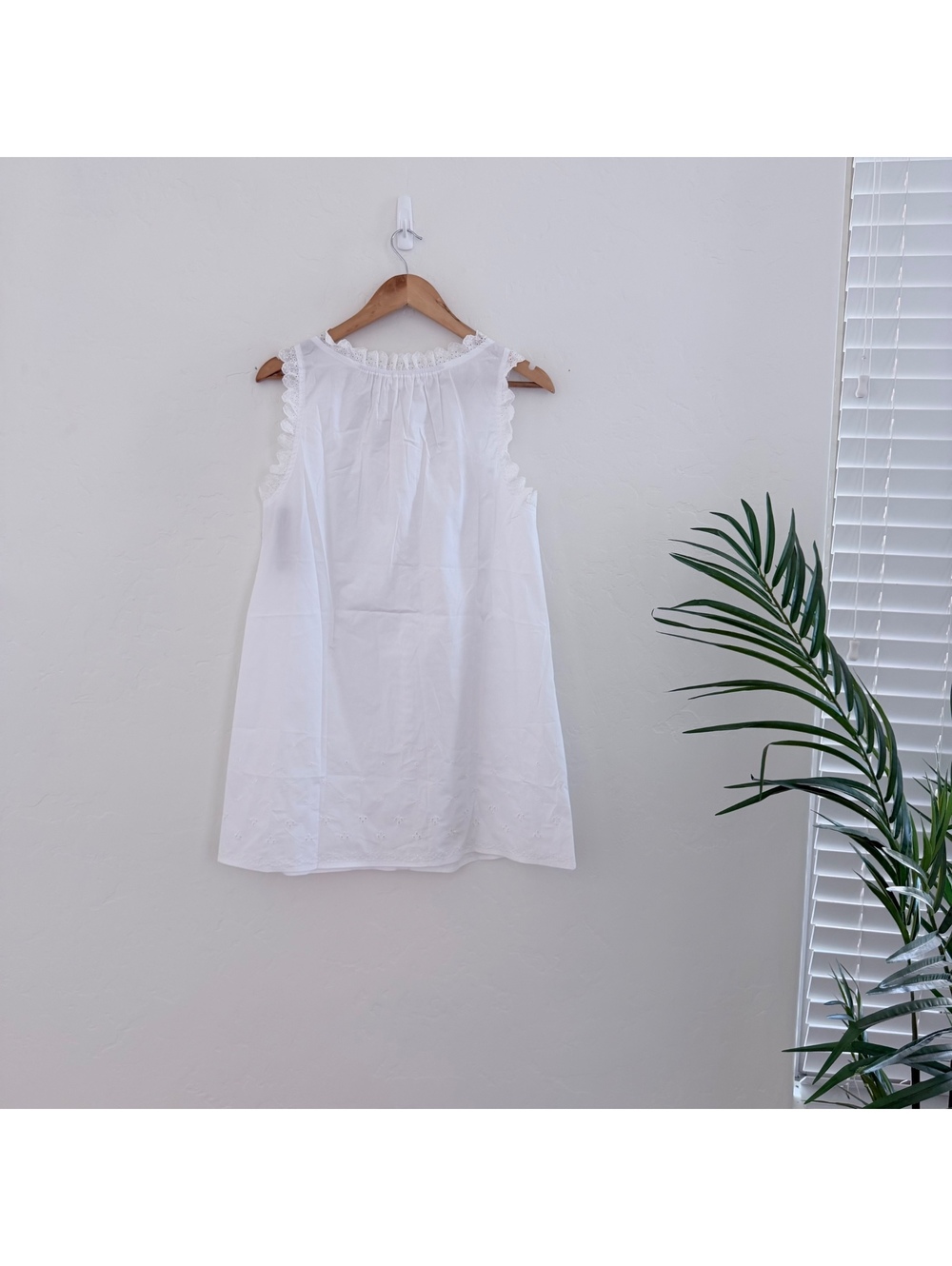 NWT Sorella By Few Moda Caroline Relaxed Cotton Mini Dress Size Small White - Picture 3 of 8